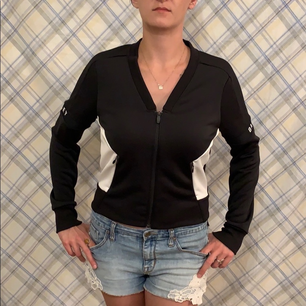 Oakley light jacket